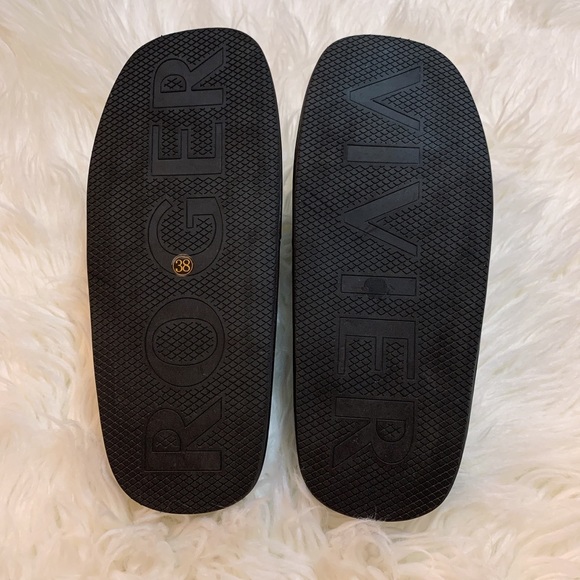 SOLD! Roger Vivier slides - Picture 5 of 6